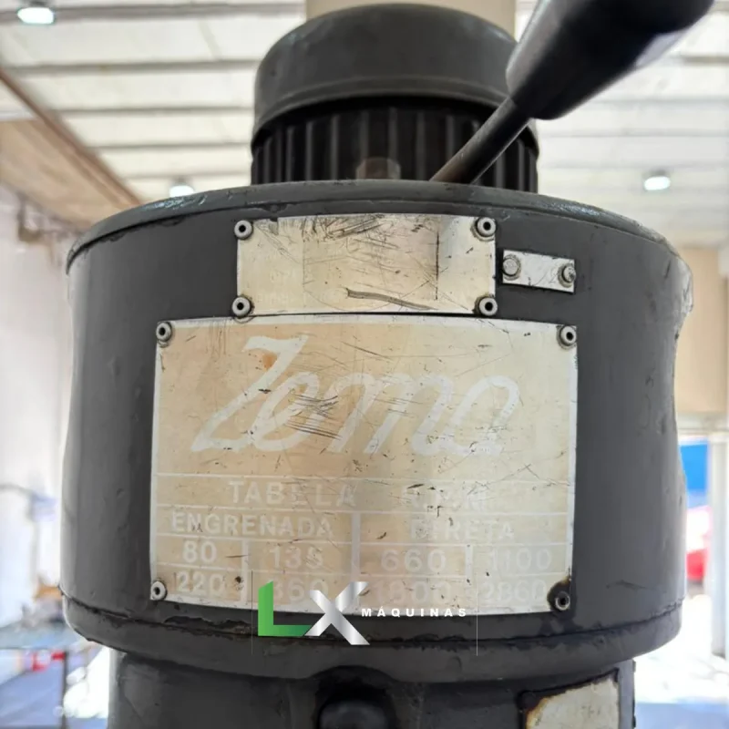 FRESADORA FERRAMENTEIRA ZEMA FFR 250 - COM INVERSOR (2)