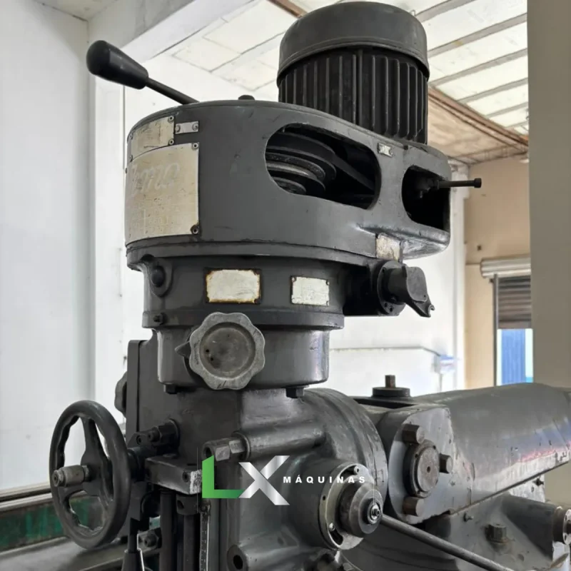 FRESADORA FERRAMENTEIRA ZEMA FFR 250 - COM INVERSOR (8)