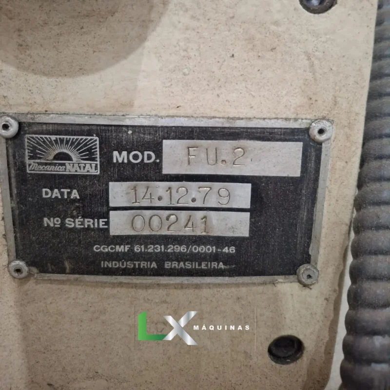 FRESADORA UNIVERSAL NATAL FU 2A - ISO40 (2)_11zon