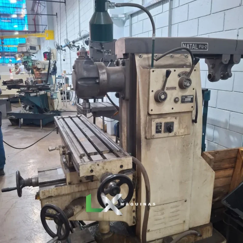 FRESADORA UNIVERSAL NATAL FU 2A - ISO40 (5)_11zon
