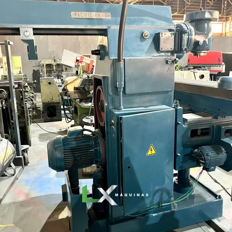 FRESADORA UNIVERSAL PACIFIC VN 5 - 400 X 2000 MM (4)