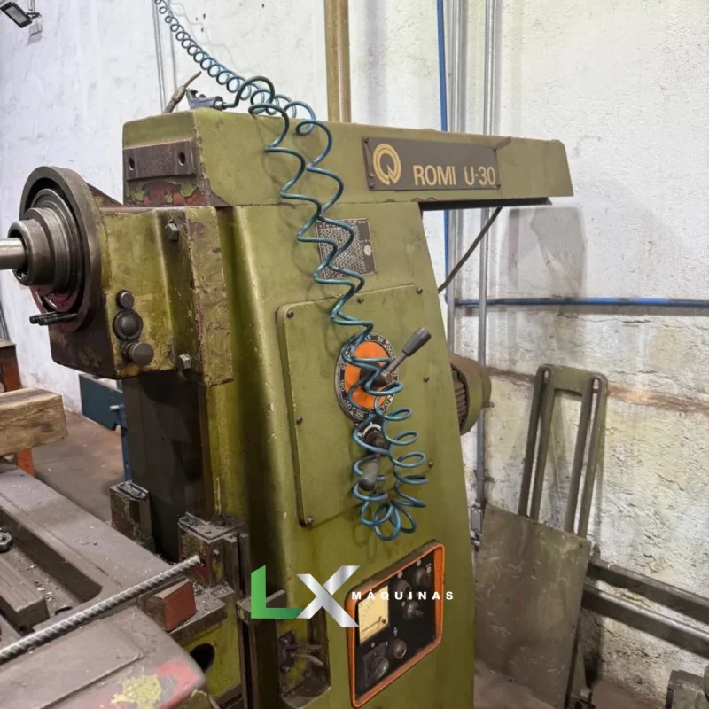FRESADORA UNIVERSAL ROMI U30 - COMPLETA (2)