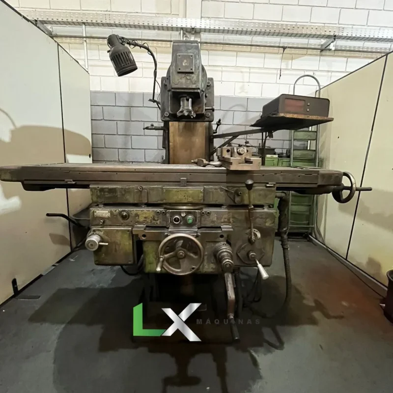 FRESADORA UNIVERSAL ROMI U30 COMPLETA (3)_11zon