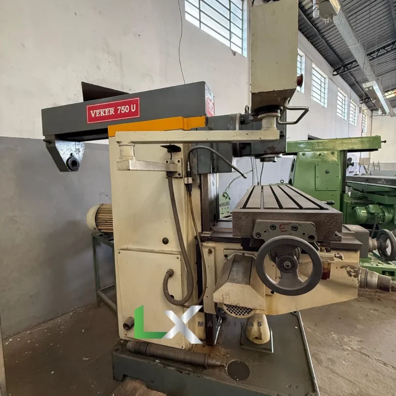 FRESADORA UNIVERSAL VEKER U-750 - COM AVANÇO AUTOMÁTICO NOS 3 EIXOS (1)