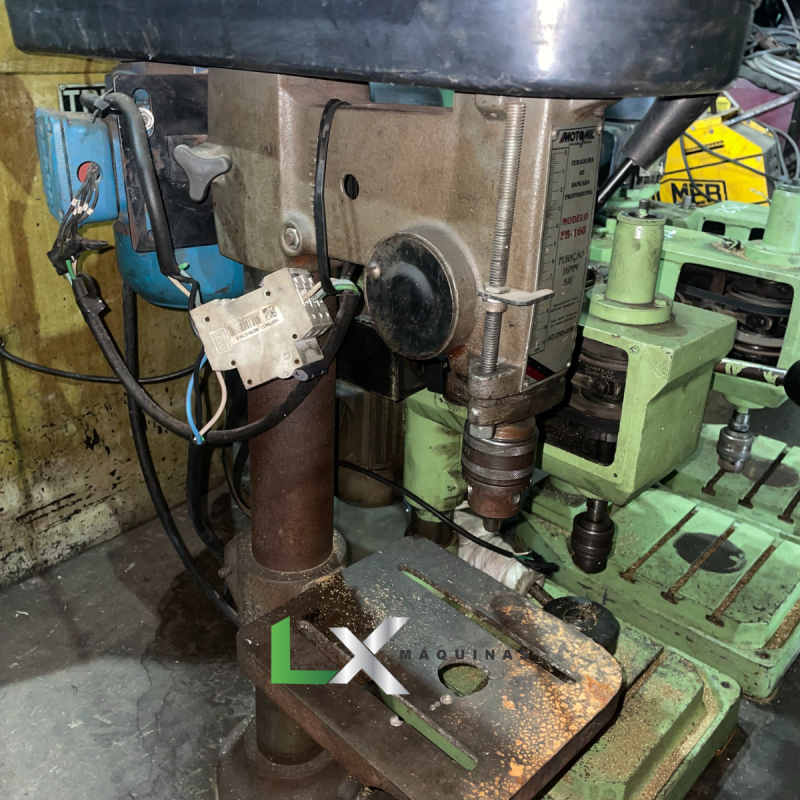 FURADEIRA DE BANCADA MOTOMIL FB-160 TRIFÁSICO (2)