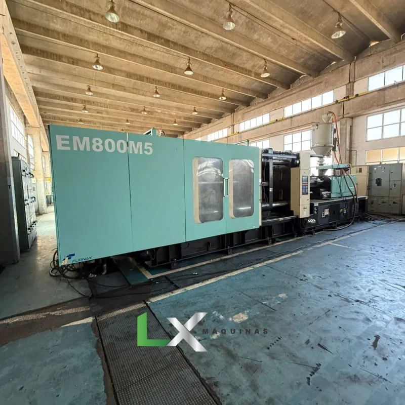 INJETORA DE PLASTICO FURNAX EM800M5 - 800 TON - ANO 2010 (6)