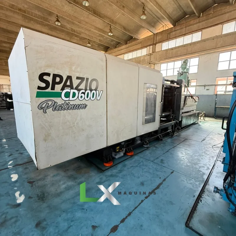 INJETORA PARA PLASTICOS - DIPLOMAT - SPAZIO CD600V - 600 TONS - ANO 2010 (3)