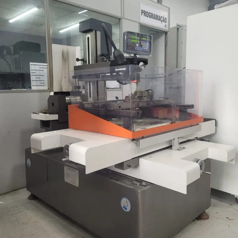 MAQUINA DE CORTE A FIO DE MOLIBDENIO POR ELETROEROSÃO LX - MB40 - NOVA (1)