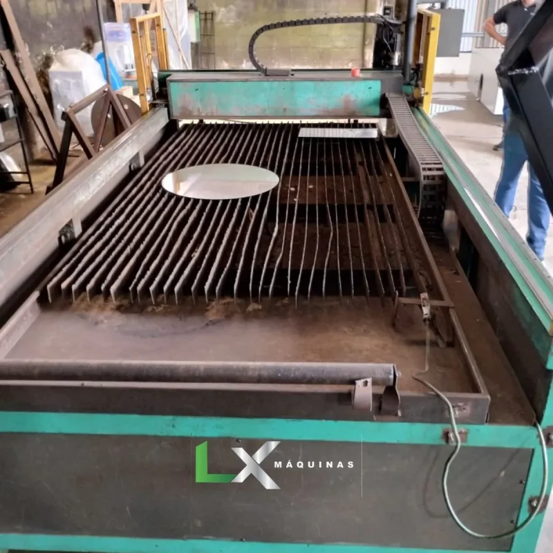 MÁQUINA DE CORTE A PLASMA CNC – CCS CUT-STEEL COM HYPERTHERM 65A - ANO 2016 (8)