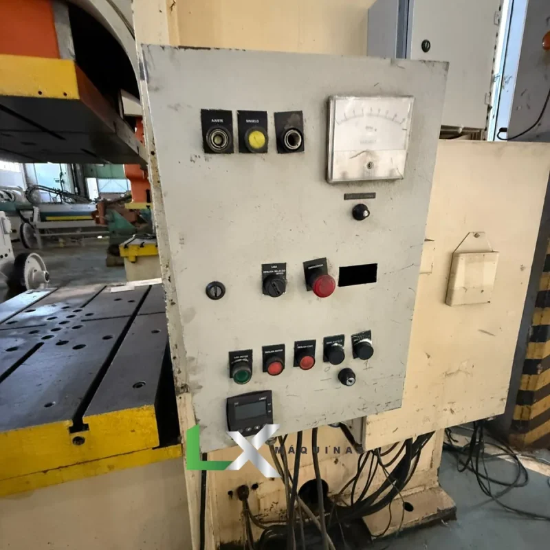 PRENSA EXCENTRICA FREIO FRICÇÃO JUNDIAI TCI200 - 200 TON (2)