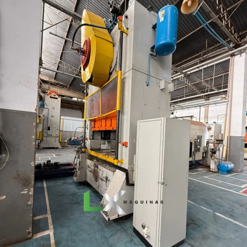 PRENSA FREIO FRICÇÃO LUXOR 350 TONS - MESA 1200MM X 1850MM (2)