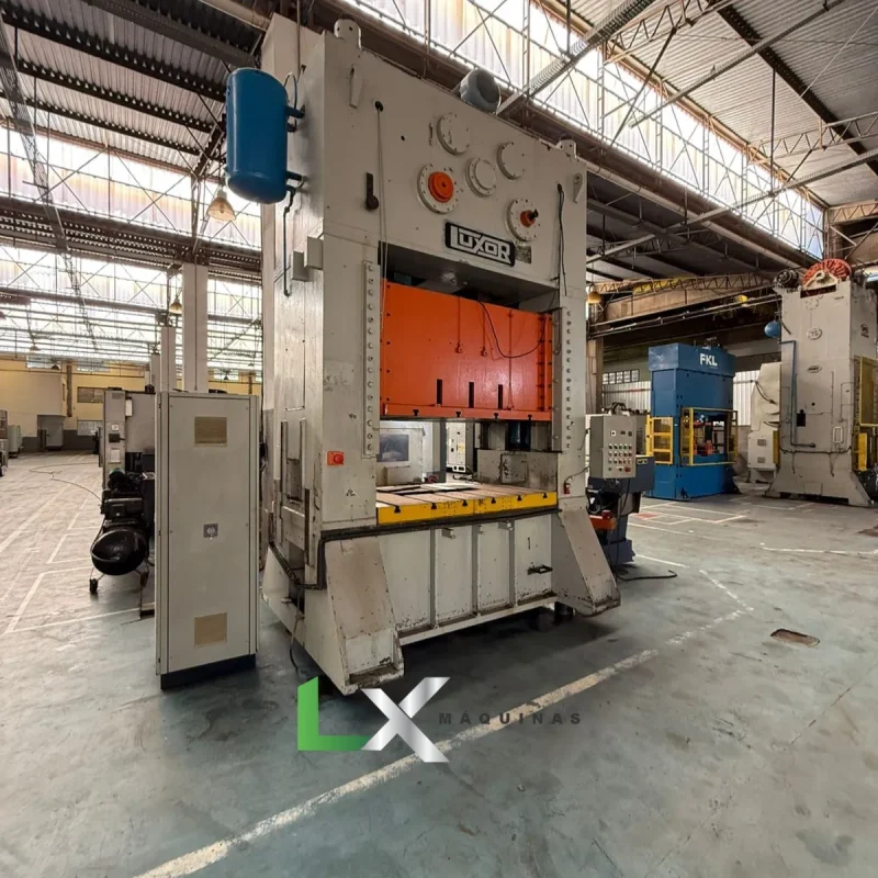 PRENSA FREIO FRICÇÃO LUXOR 350 TONS - MESA 1200MM X 1850MM (3)