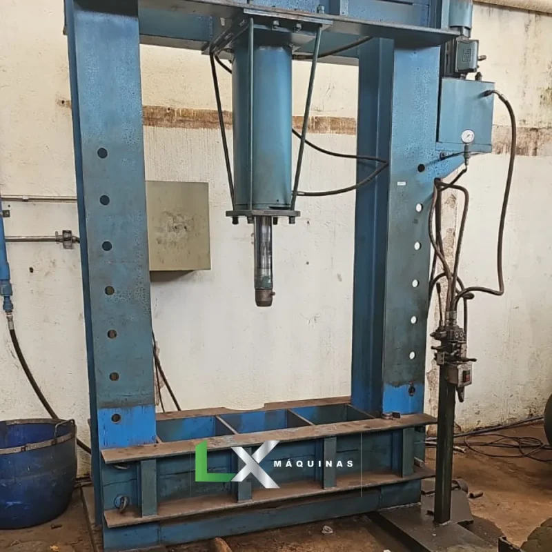 PRENSA HIDRAULICA 150 TON (3)