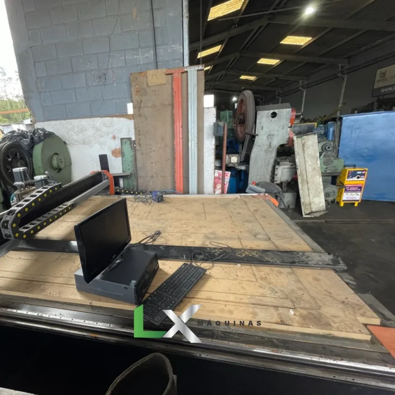ROUTER CNC MAX CNC – MODELO 2000 – LX Maquinas