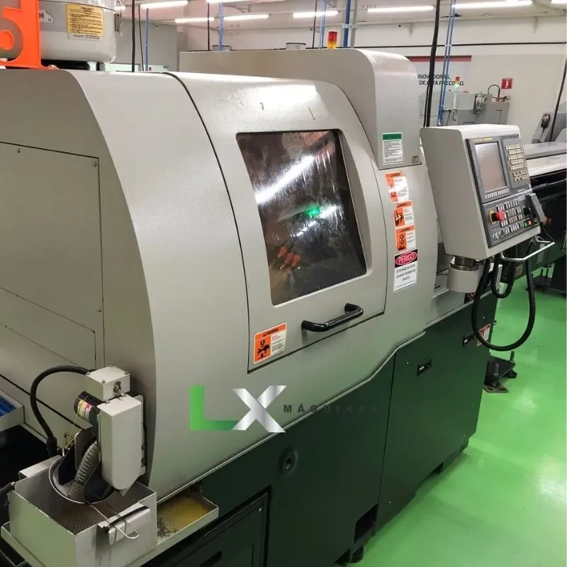TORNO CABEÇOTE MOVEL CNC HANWHA XD20M - 2013 - COM ALIMENTADOR DE BARRAS (1)