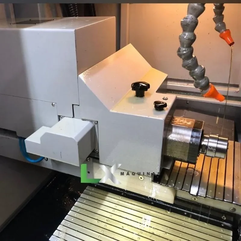 TORNO CABEÇOTE MOVEL CNC HANWHA XD20M - 2013 - COM ALIMENTADOR DE BARRAS (5)