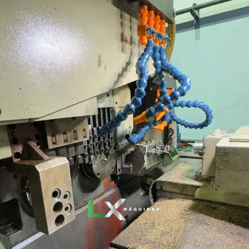 TORNO CNC CABEÇOTE MÓVELX HANWHA XD20H- COM ALIMENTADOR DE BARRAS - ANO 2007 (10)
