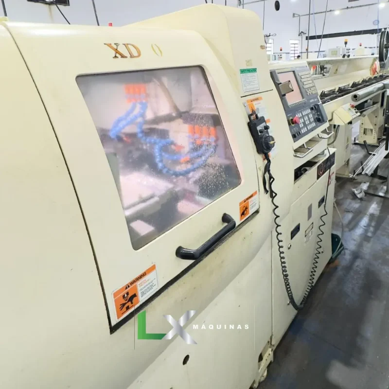 TORNO CNC CABEÇOTE MÓVELX HANWHA XD20H- COM ALIMENTADOR DE BARRAS - ANO 2007 (7)