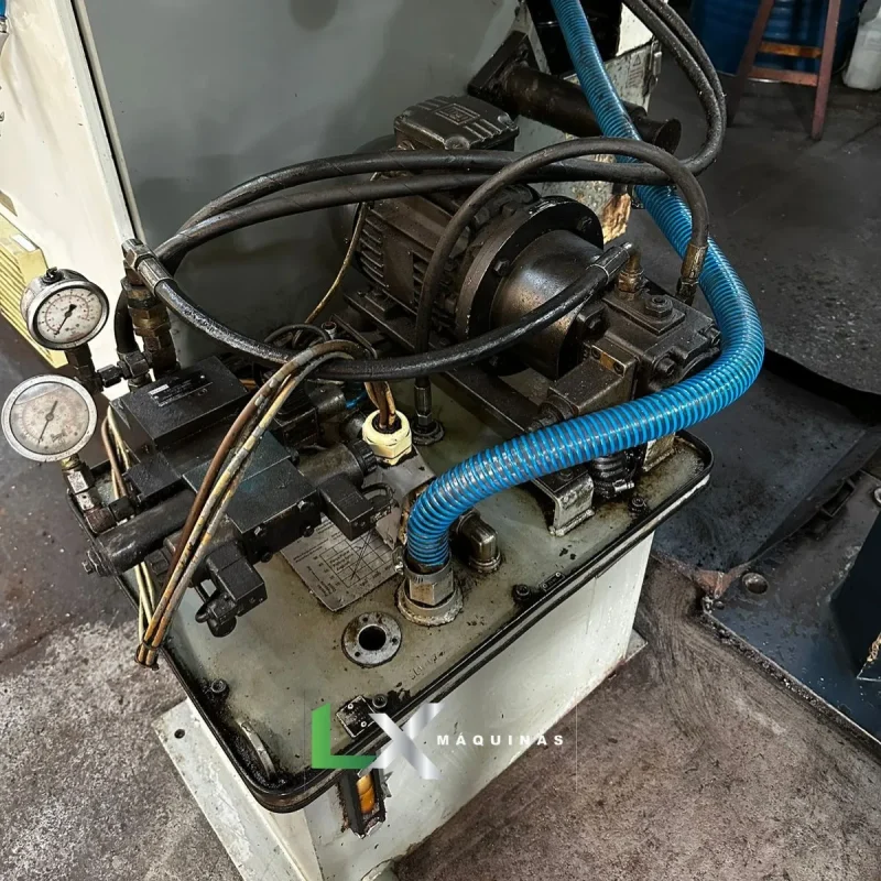 TORNO CNC ERGOMAT TNG42 - COM ALIMENTADOR - ANO 2007 (9)