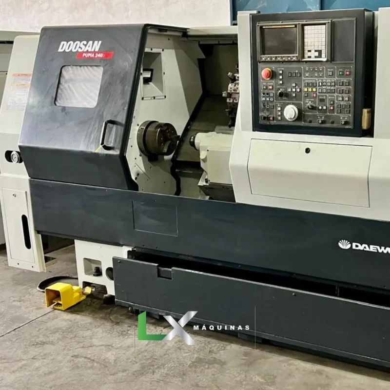 TORNO CNC HORIZONTAL DOOSAN PUMA 240B (2)