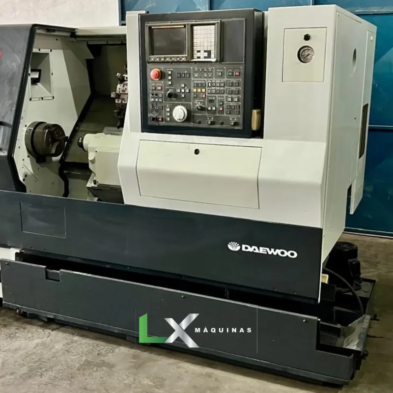 TORNO CNC HORIZONTAL DOOSAN PUMA 240B (3)