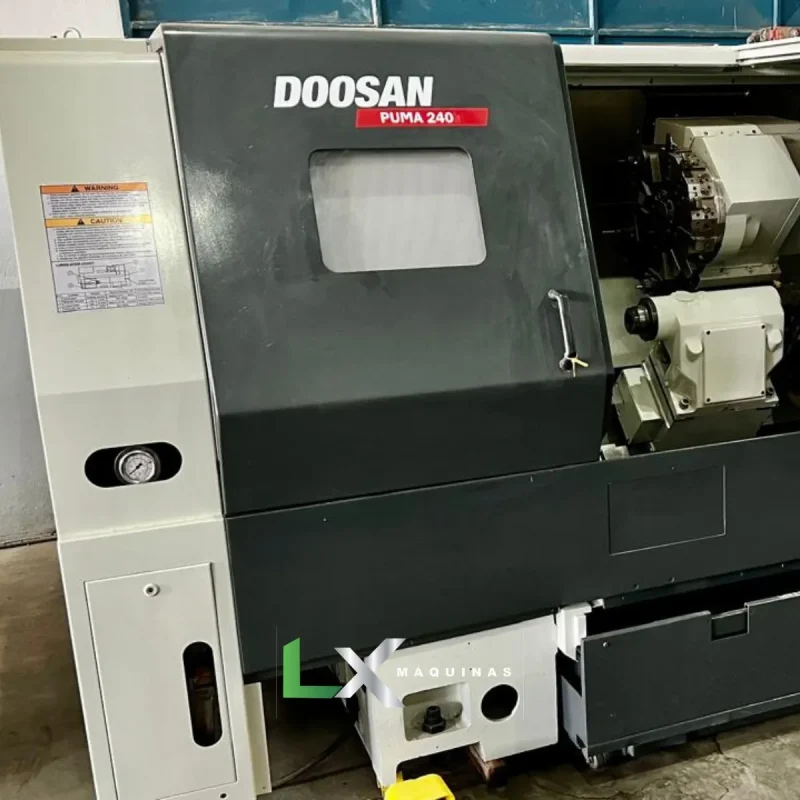 TORNO CNC HORIZONTAL DOOSAN PUMA 240B (5)