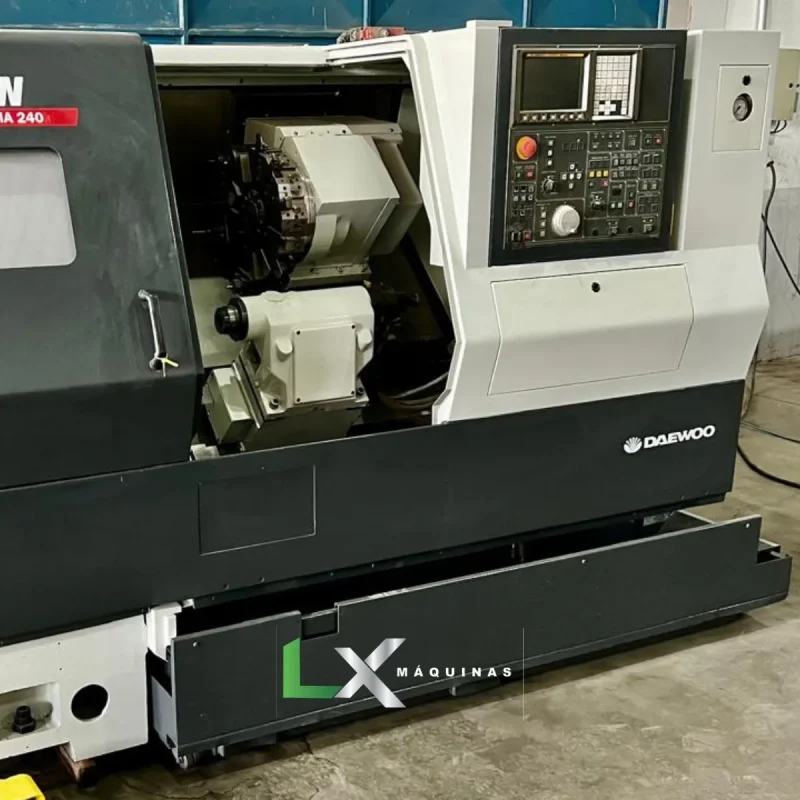 TORNO CNC HORIZONTAL DOOSAN PUMA 240B (6)