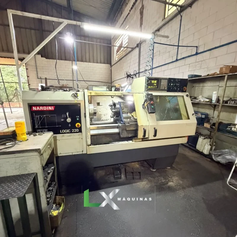 TORNO CNC NARDINI LOGIC 220 - 440 X 1000 MM - FANUC - 1996 (2)