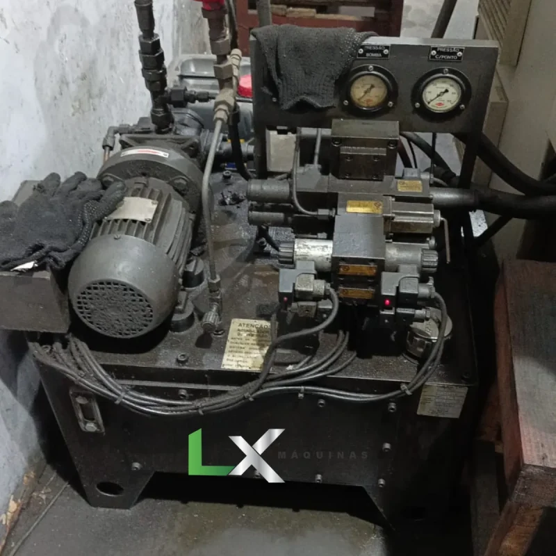 TORNO CNC NARDINI LOGIC 220 ANO 1995 (4)