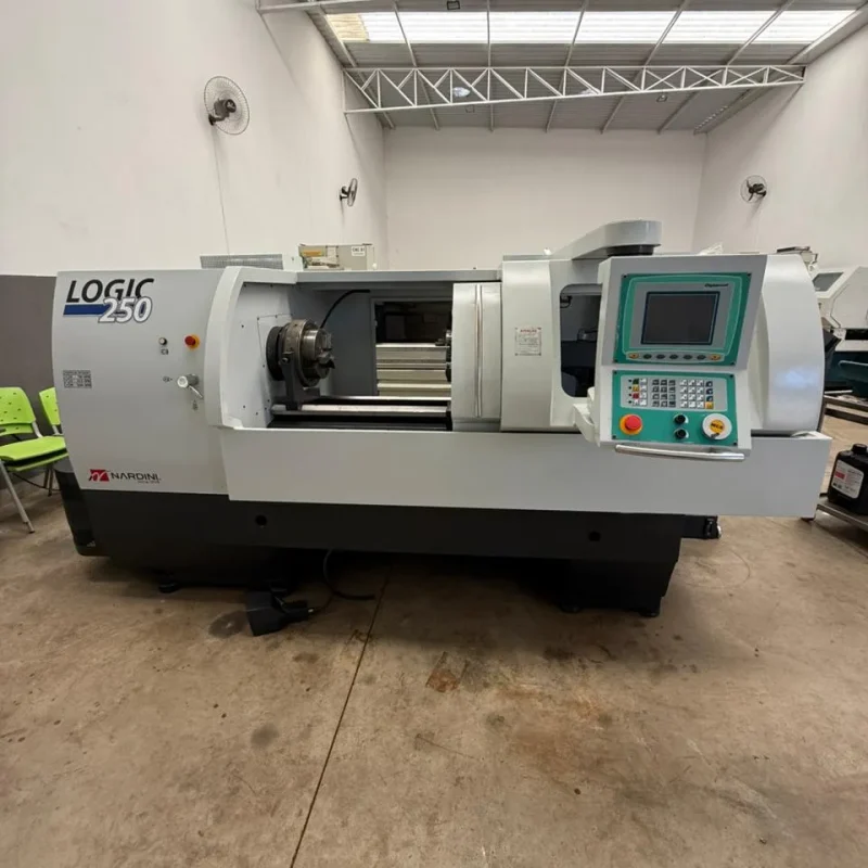 TORNO CNC NARDINI LOGIC 500 X 1000 MM - ANO 2008 COM TRANSPORTADOR DE CAVACOS (1)