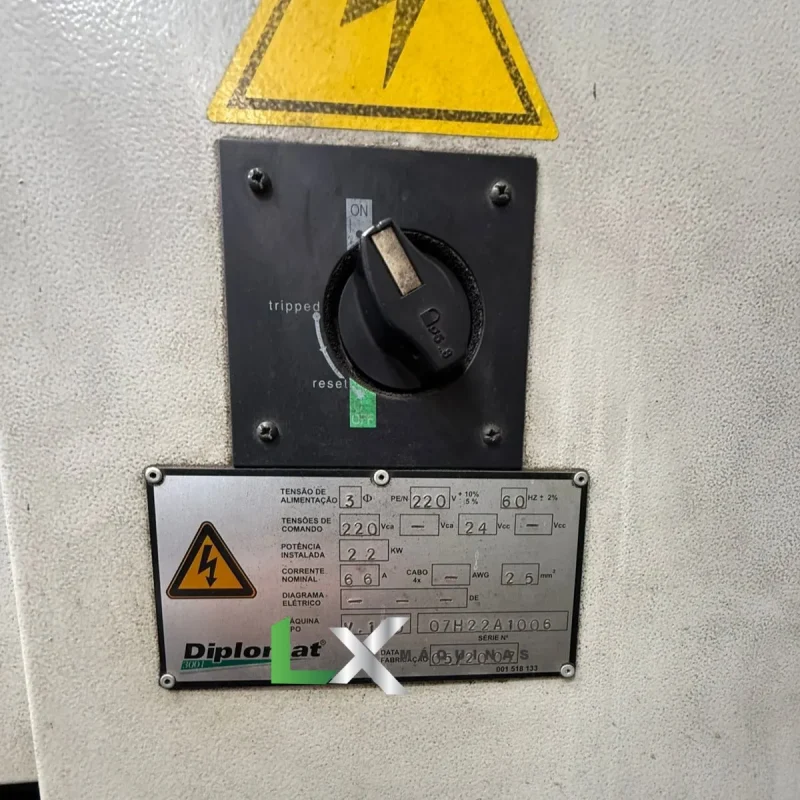 TORNO CNC NARDINI VULCANIC GOLD V160 - FANUC - 416 x 480 MM (1)