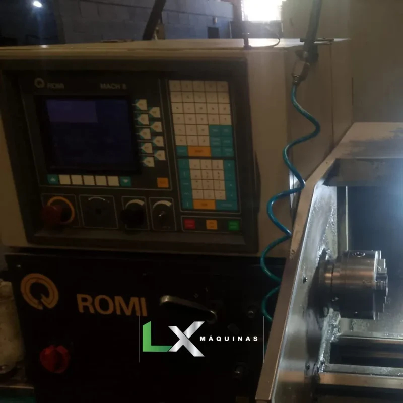 TORNO CNC ROMI CENTUR 20RV - MACH 8 - 300 X 500MM (7)