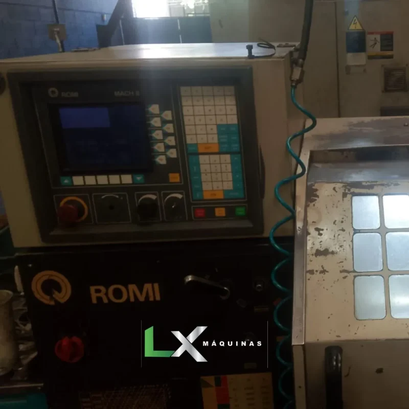 TORNO CNC ROMI CENTUR 20RV - MACH 8 - 300 X 500MM (9)