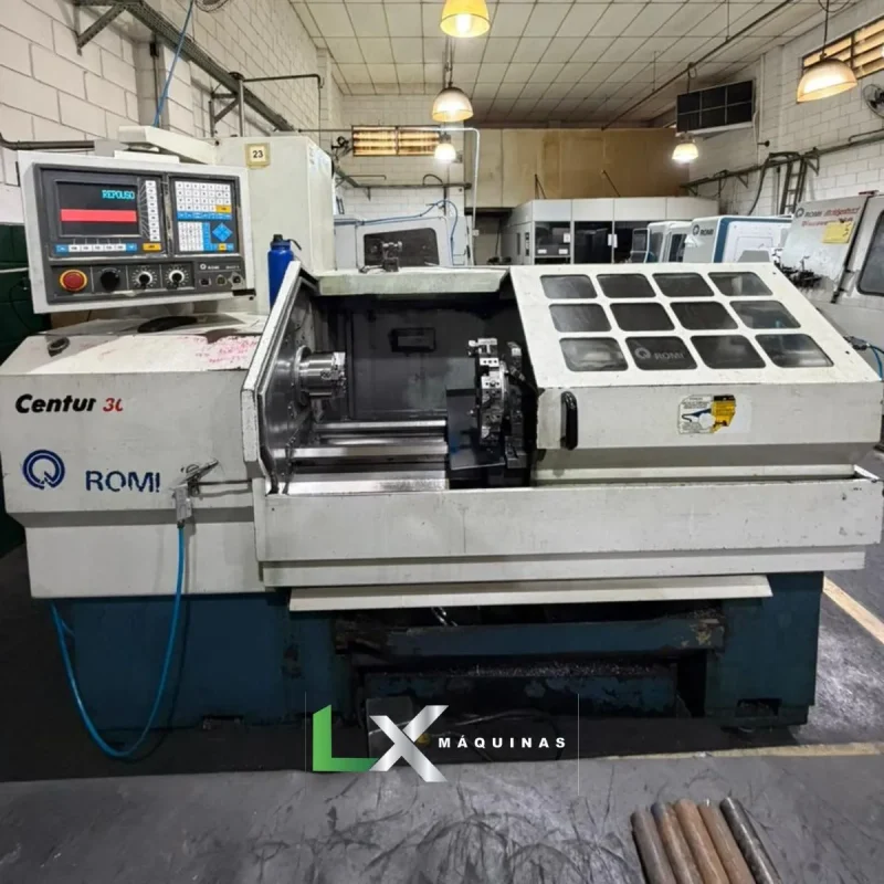 TORNO CNC ROMI CENTUR 30D COM TRASNPORTADOR DE CAVACOS – MACH 9 – 430 X 1000 MM (11)