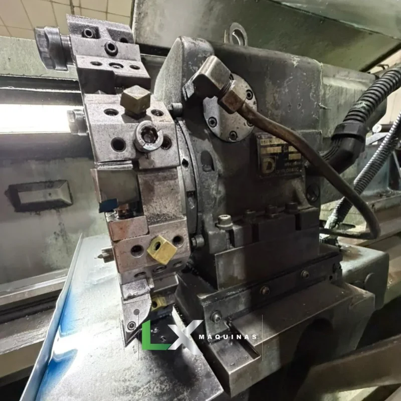 TORNO CNC ROMI CENTUR 30D COM TRASNPORTADOR DE CAVACOS – MACH 9 – 430 X 1000 MM (6)