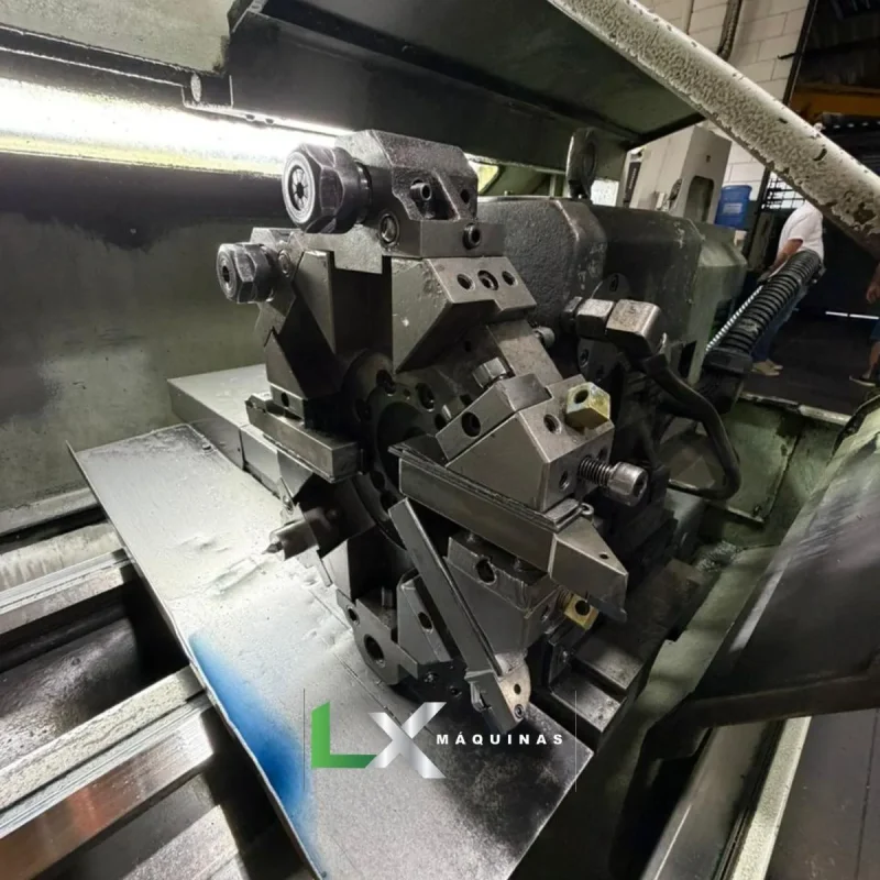 TORNO CNC ROMI CENTUR 30D COM TRASNPORTADOR DE CAVACOS – MACH 9 – 430 X 1000 MM (7)