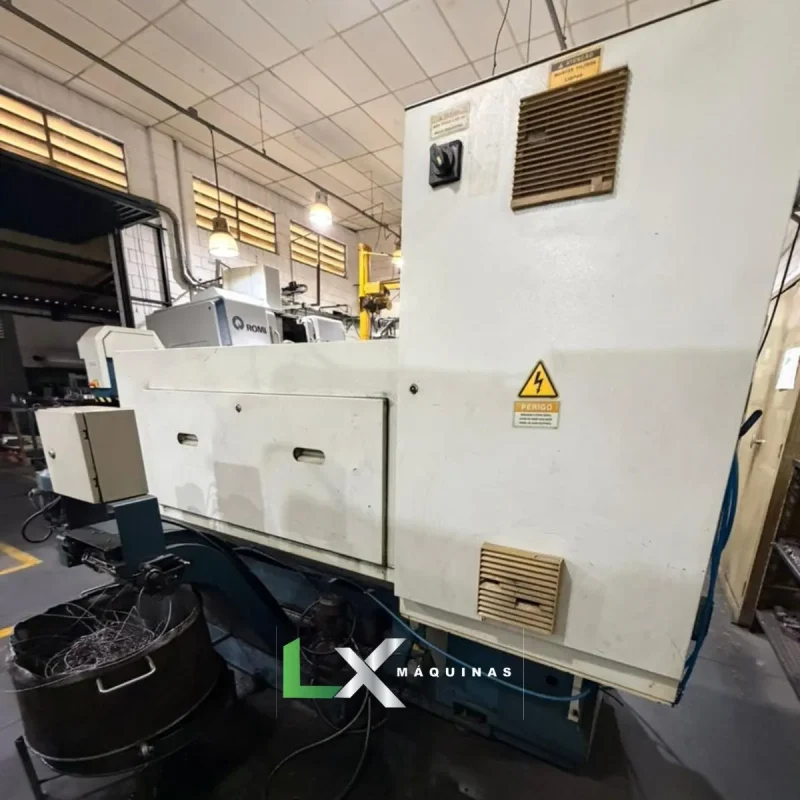 TORNO CNC ROMI CENTUR 30D COM TRASNPORTADOR DE CAVACOS – MACH 9 – 430 X 1000 MM (8)