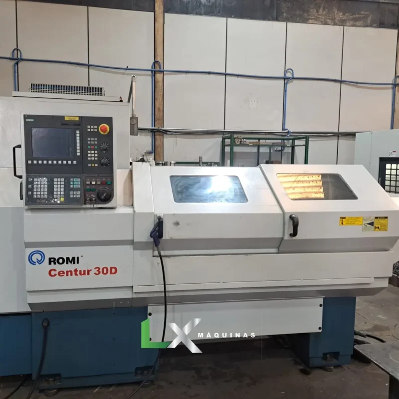 TORNO CNC ROMI CENTUR 30D - HIDRÁULICO -SIEMENS - 2011 (2)