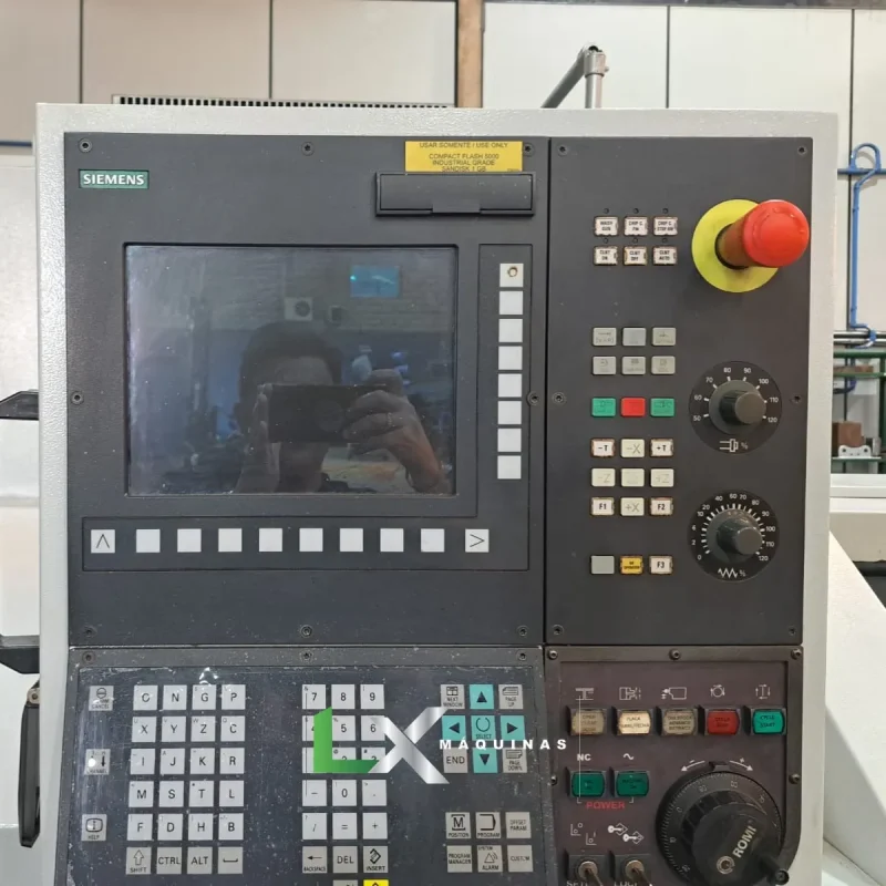 TORNO CNC ROMI CENTUR 30D - HIDRÁULICO -SIEMENS - 2011 (8)