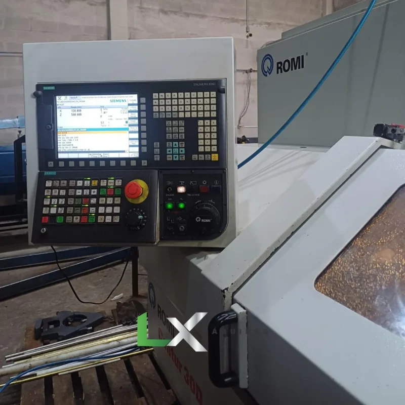 TORNO CNC ROMI CENTUR 30D - HIDRÁULICO - SIEMENS - ANO 2013 (1)