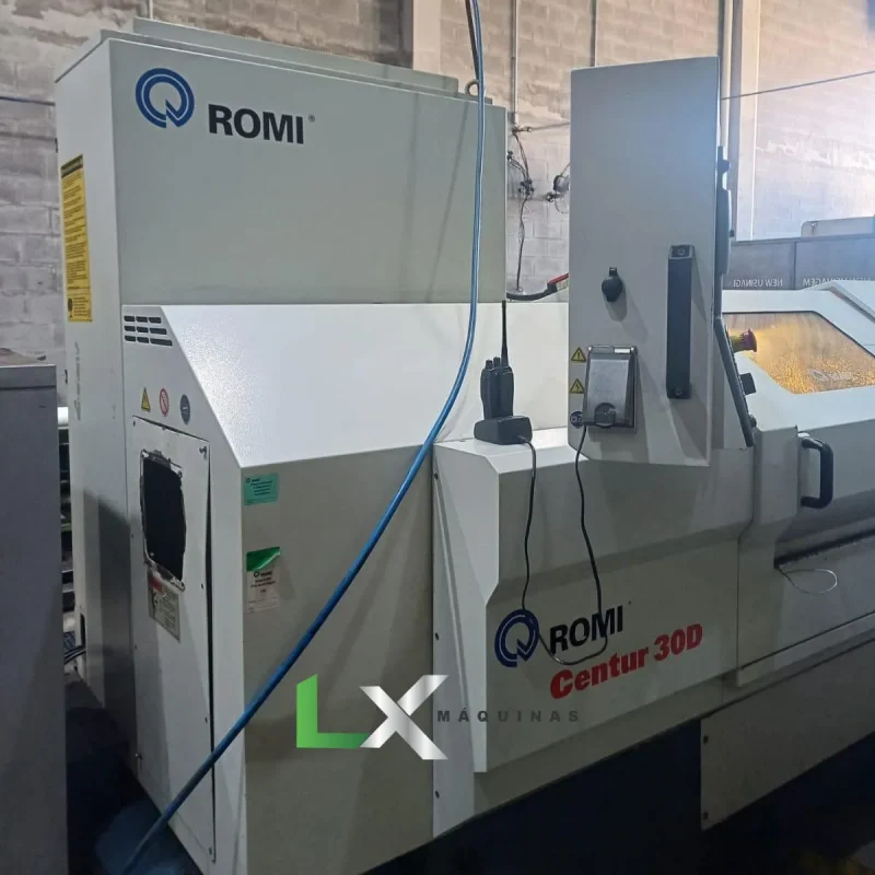 TORNO CNC ROMI CENTUR 30D - HIDRÁULICO - SIEMENS - ANO 2013 (4)