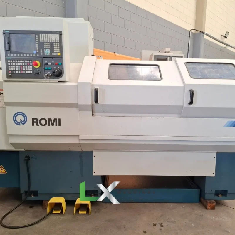 TORNO CNC ROMI CENTUR 30D HIDRÁULICO - SIEMENS - ANO 202 (6)