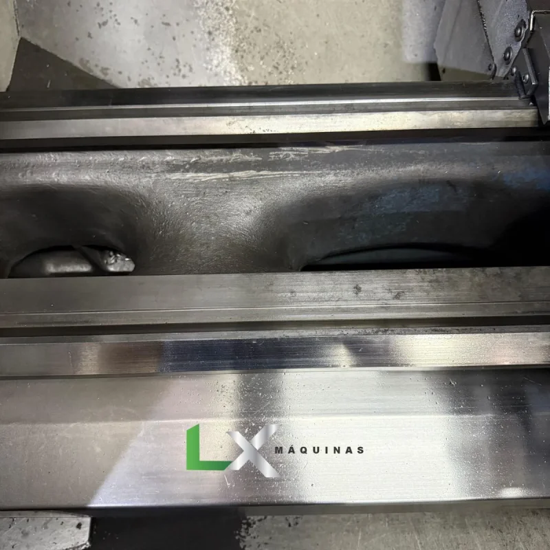 TORNO CNC ROMI CENTUR 30D HIDRÁULICO – SIEMENS – ANO 2008 (7)