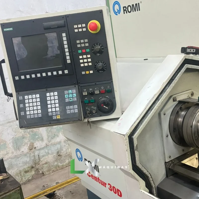 TORNO CNC ROMI CENTUR 30D - SIEMENS - 2008 (2)