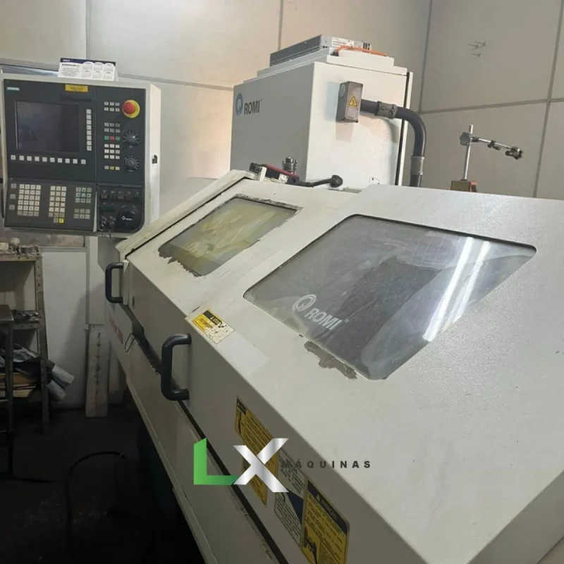 TORNO CNC ROMI CENTUR 30D SIEMENS - 2011 - 1900 HORAS (3)_11zon