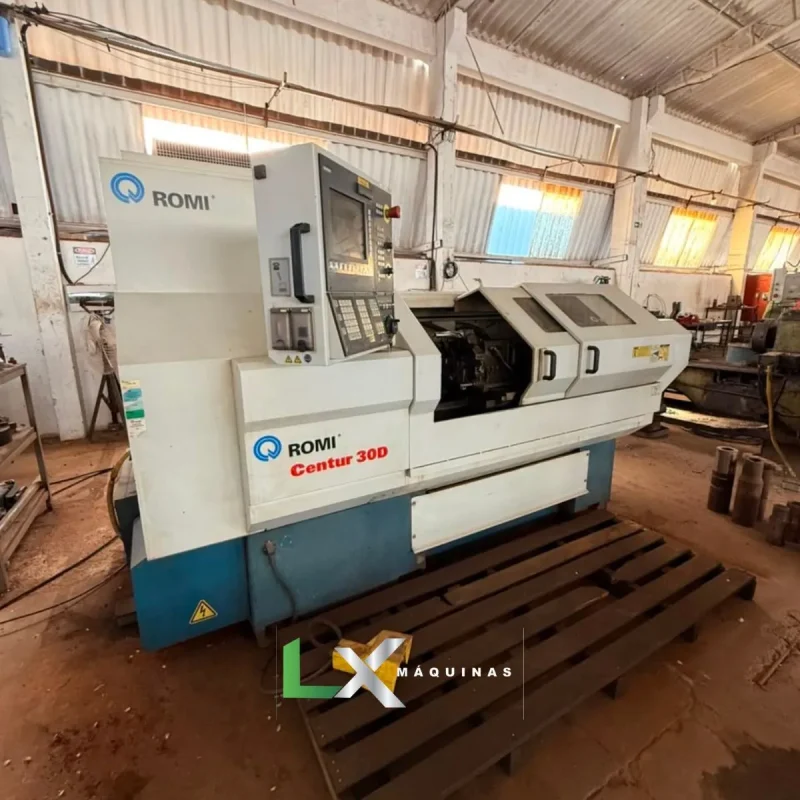 TORNO CNC ROMI CENTUR 30D – HIDRÁULICO - SIEMENS – 3700 HORAS - ANO 2012 -10
