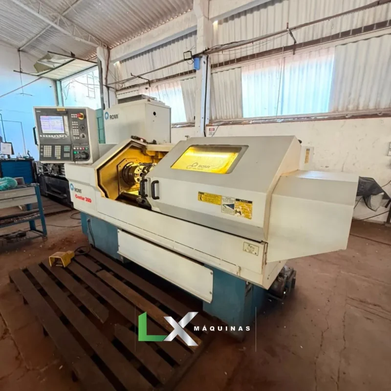 TORNO CNC ROMI CENTUR 30D – HIDRÁULICO - SIEMENS – 3700 HORAS - ANO 2012 -5