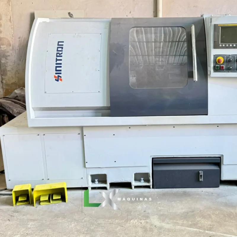 TORNO CNC SINITRON LT 52 - 215 X 520 MM - FANUC - 2007 (3)