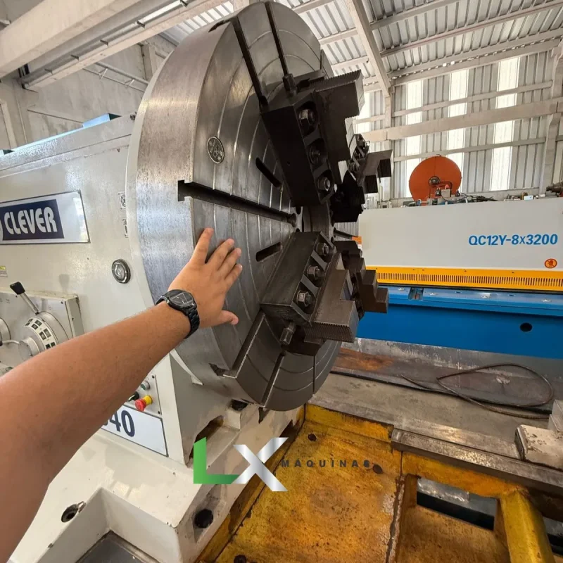 TORNO CONVENCIONAL GRANDE PORTE CLEVER L7640 - 1930X1000MM (2)_11zon