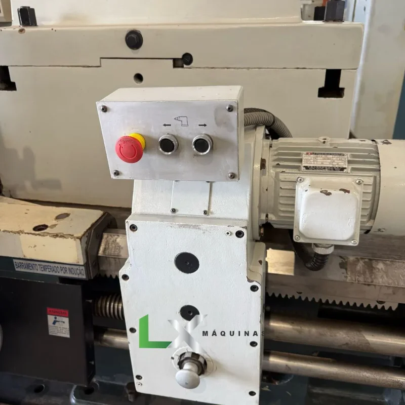 TORNO CONVENCIONAL GRANDE PORTE CLEVER L7640 - 1930X1000MM (3)_11zon